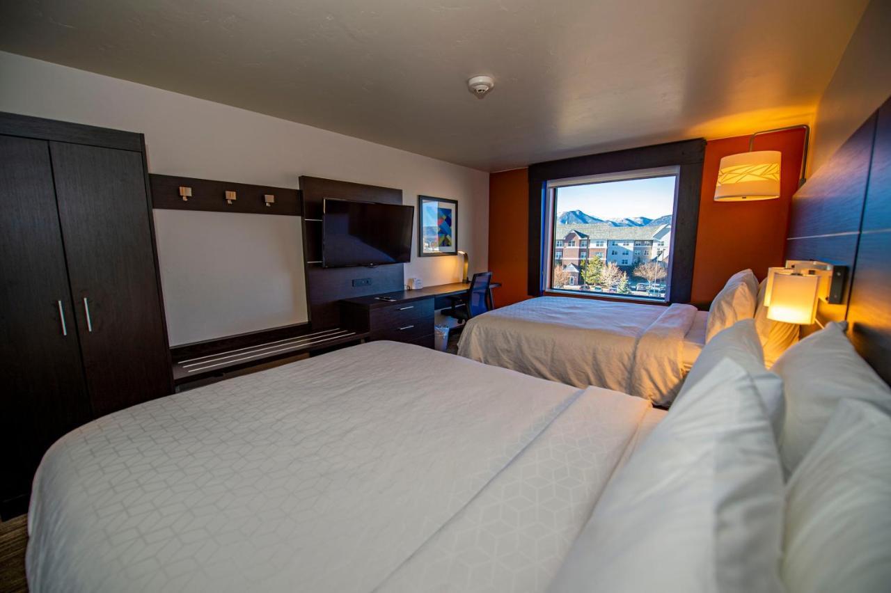Holiday Inn Express & Suites - Colorado Springs Afa Northgate By Ihg Exteriör bild
