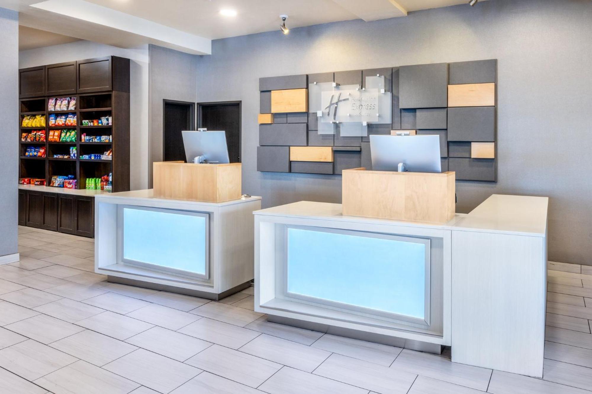 Holiday Inn Express & Suites - Colorado Springs Afa Northgate By Ihg Exteriör bild