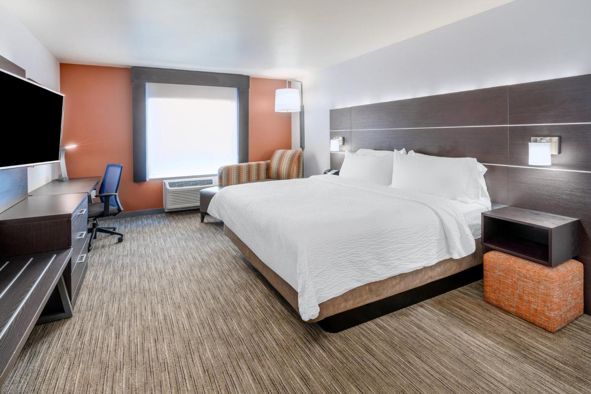 Holiday Inn Express & Suites - Colorado Springs Afa Northgate By Ihg Exteriör bild