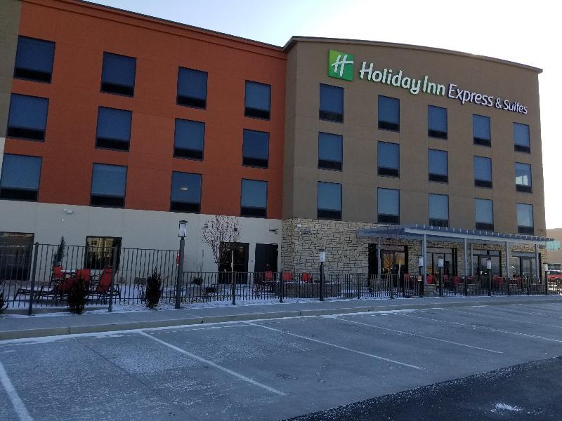 Holiday Inn Express & Suites - Colorado Springs Afa Northgate By Ihg Exteriör bild